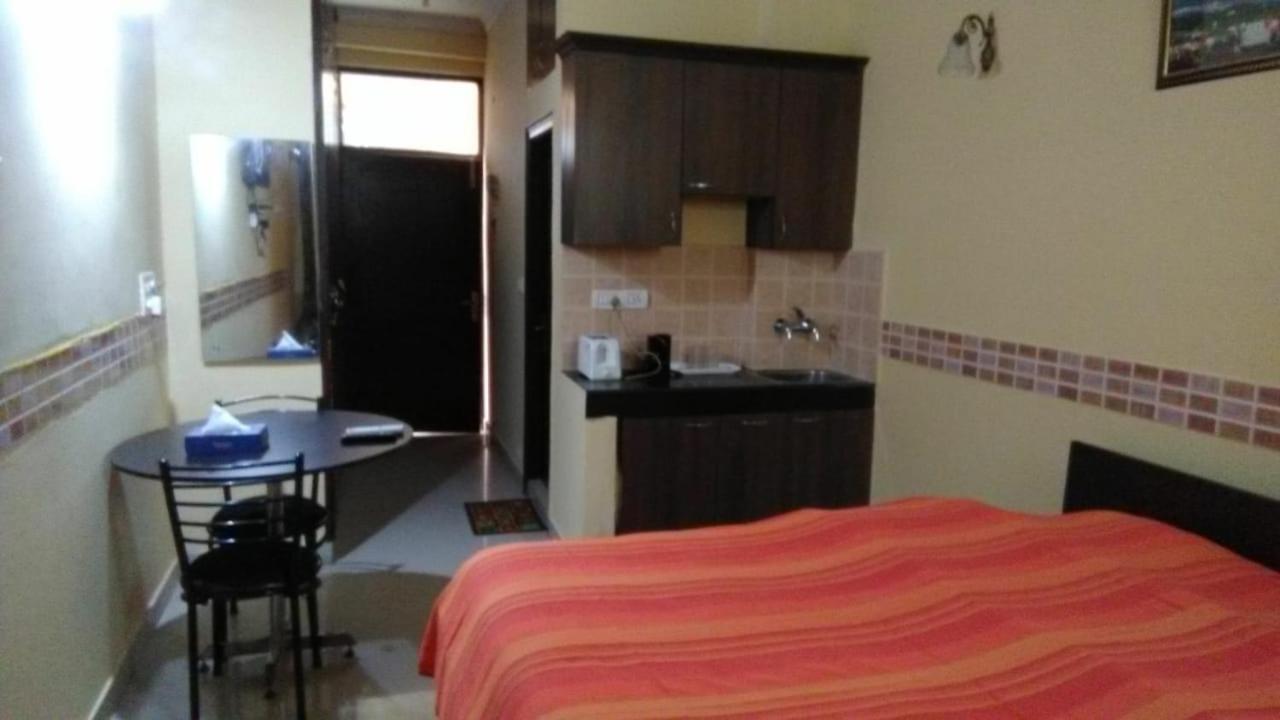 Hotel O Hya'S Homestay Ντεχραντούν Εξωτερικό φωτογραφία