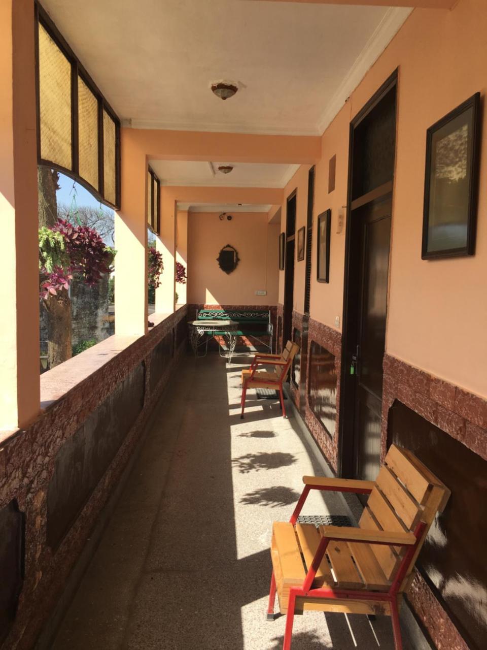 Hotel O Hya'S Homestay Ντεχραντούν Εξωτερικό φωτογραφία