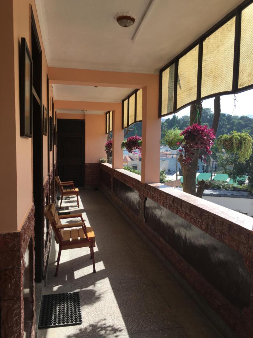 Hotel O Hya'S Homestay Ντεχραντούν Εξωτερικό φωτογραφία