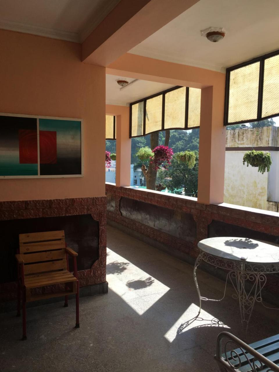 Hotel O Hya'S Homestay Ντεχραντούν Εξωτερικό φωτογραφία